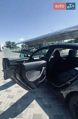 Седан Tesla Model 3 2023 в Полтаве