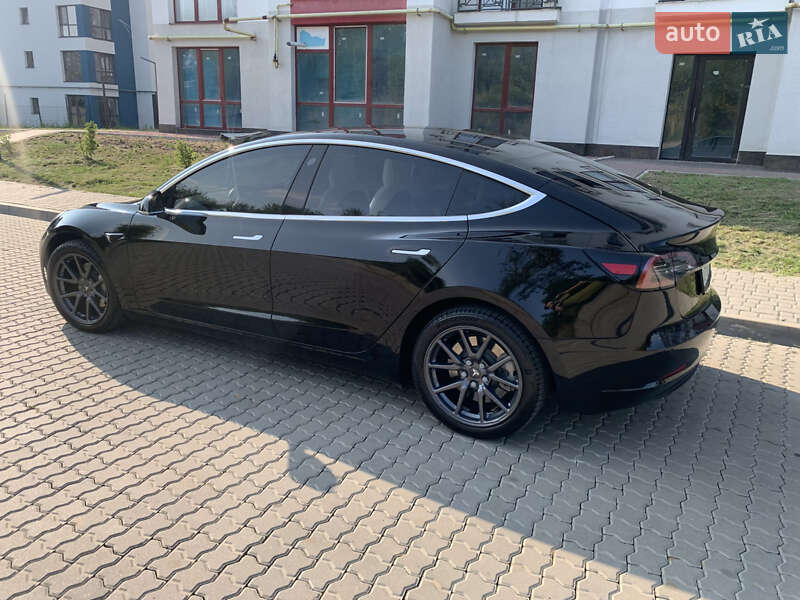 Седан Tesla Model 3 2018 в Ивано-Франковске фото 18 Седан Tesla Model 3 2018 в Ивано-Франковске