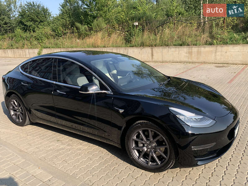 Седан Tesla Model 3 2018 в Ивано-Франковске фото 24 Седан Tesla Model 3 2018 в Ивано-Франковске