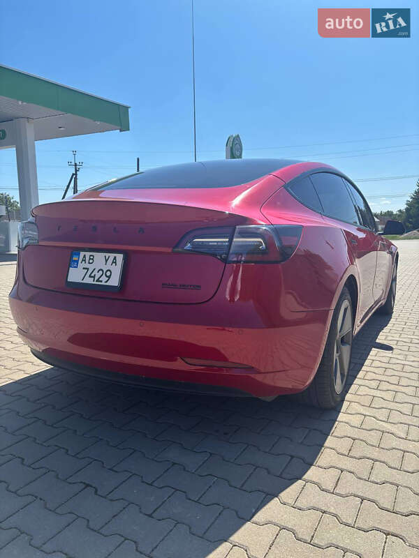 Седан Tesla Model 3 2022 в Виннице