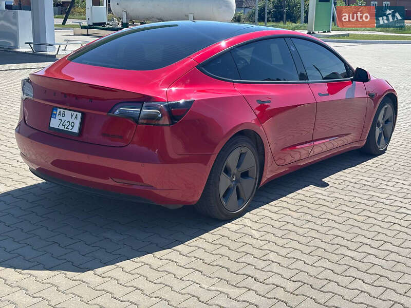 Седан Tesla Model 3 2022 в Виннице