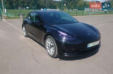 Седан Tesla Model 3 2022 в Ивано-Франковске