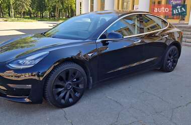 Седан Tesla Model 3 2019 в 