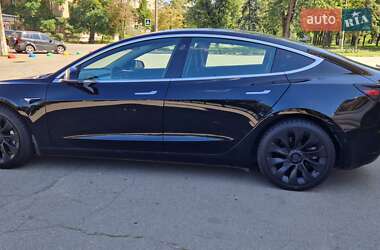 Седан Tesla Model 3 2019 в 