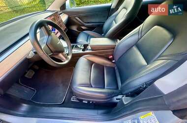 Седан Tesla Model 3 2018 в 