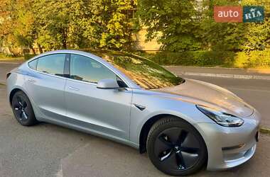 Седан Tesla Model 3 2018 в 