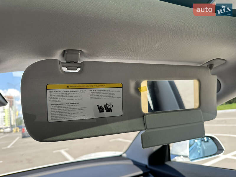 Седан Tesla Model 3 2019 в Києві