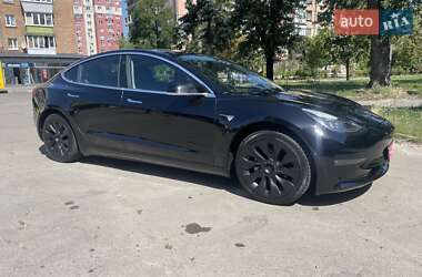 Седан Tesla Model 3 2019 в 