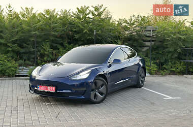 Седан Tesla Model 3 2018 в 