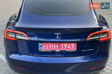 Седан Tesla Model 3 2018 в 