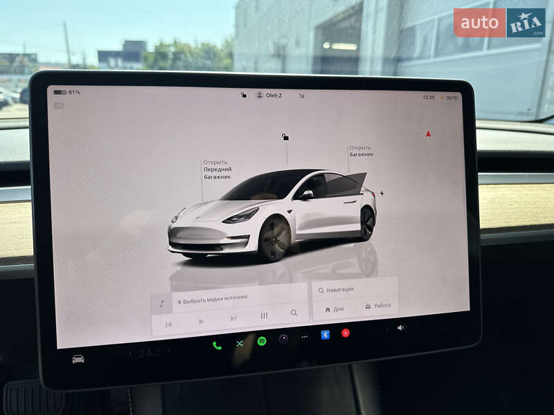 Седан Tesla Model 3 2022 в Львові