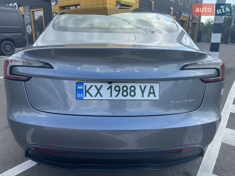 Седан Tesla Model 3 2024 в Харькове
