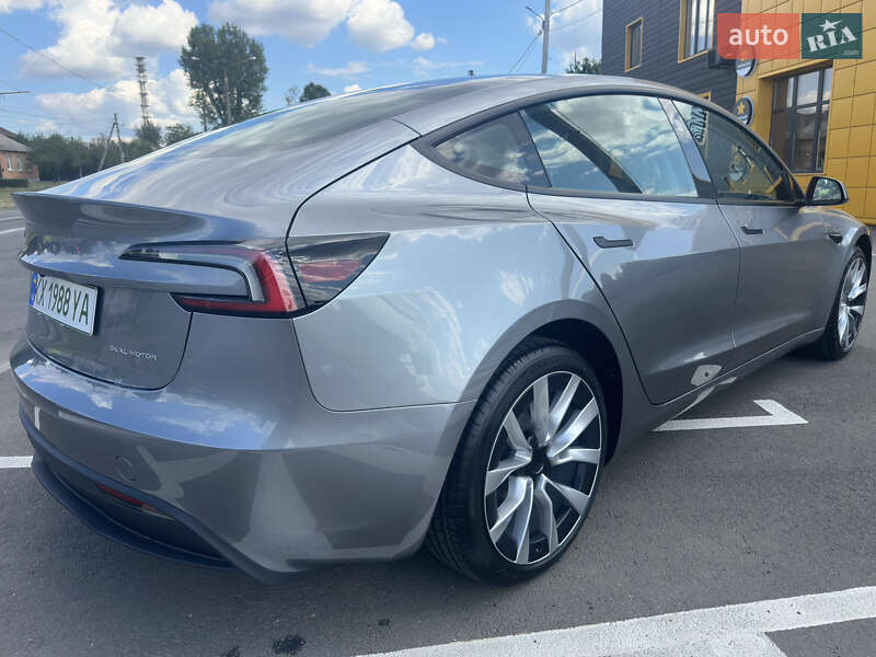 Седан Tesla Model 3 2024 в Харькове