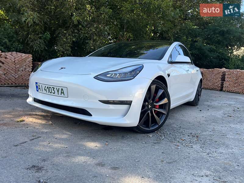 Tesla Model 3 2019