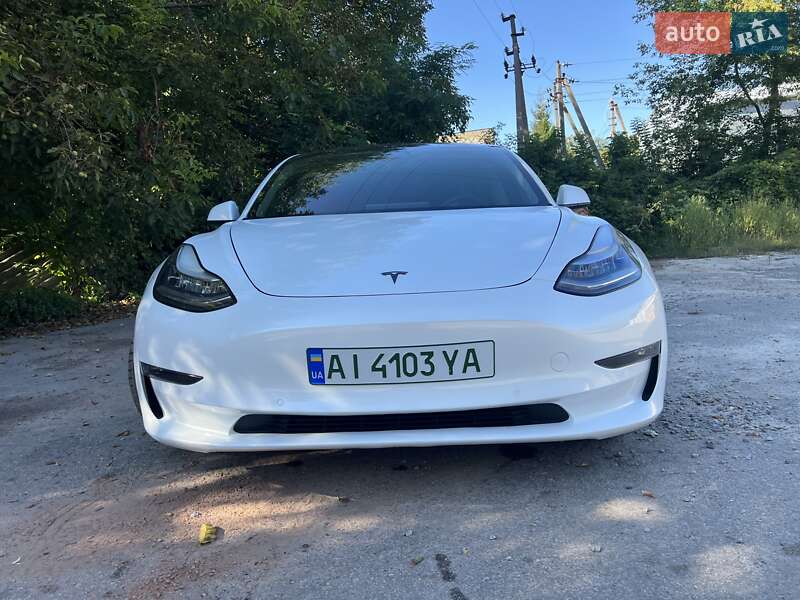Седан Tesla Model 3 2019 в Білій Церкві