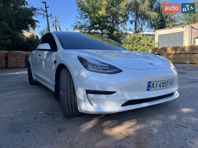 Седан Tesla Model 3 2019 в Білій Церкві