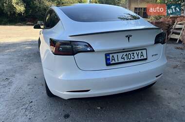 Седан Tesla Model 3 2019 в 