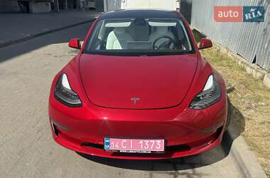 Седан Tesla Model 3 2021 в 