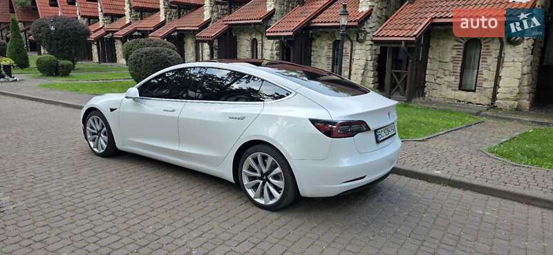 Седан Tesla Model 3 2020 в Львове фото 10 Седан Tesla Model 3 2020 в Львове