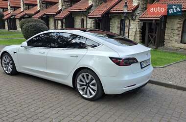 Седан Tesla Model 3 2020 в 