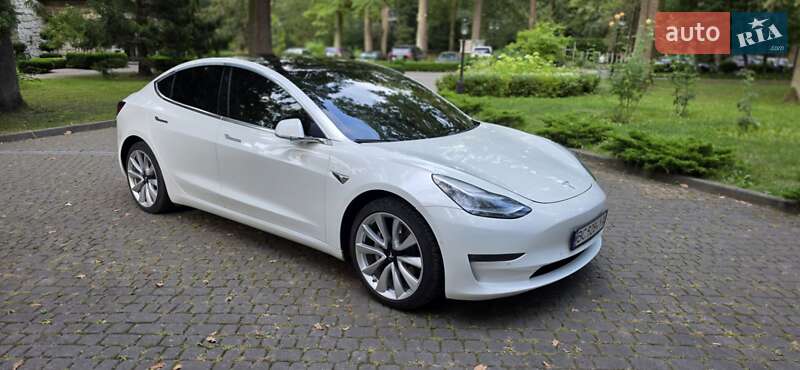 Седан Tesla Model 3 2020 в Львове фото 19 Седан Tesla Model 3 2020 в Львове