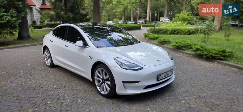 Седан Tesla Model 3 2020 в Львове фото 21 Седан Tesla Model 3 2020 в Львове
