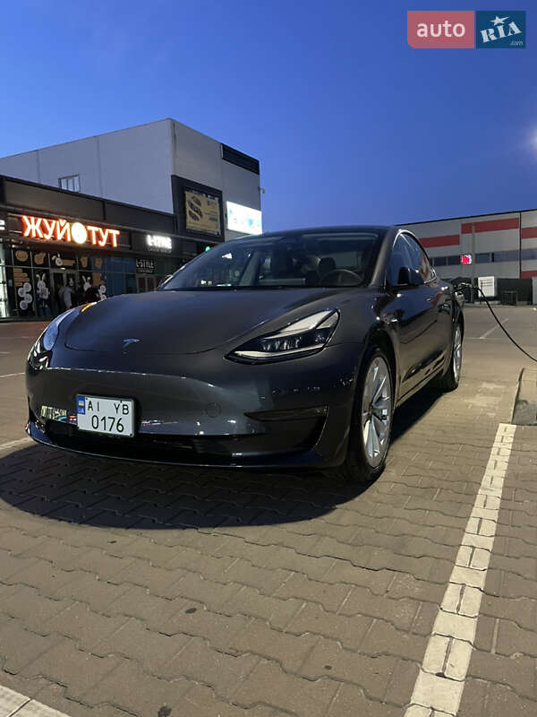 Tesla Model 3 2023