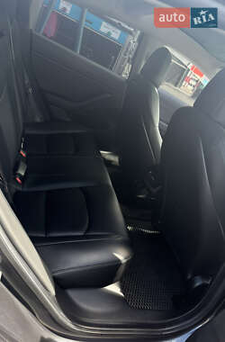 Седан Tesla Model 3 2019 в 