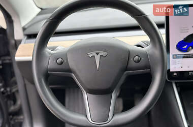 Седан Tesla Model 3 2018 в 