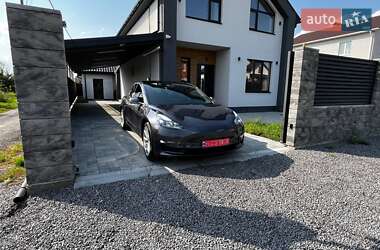 Седан Tesla Model 3 2019 в Виннице