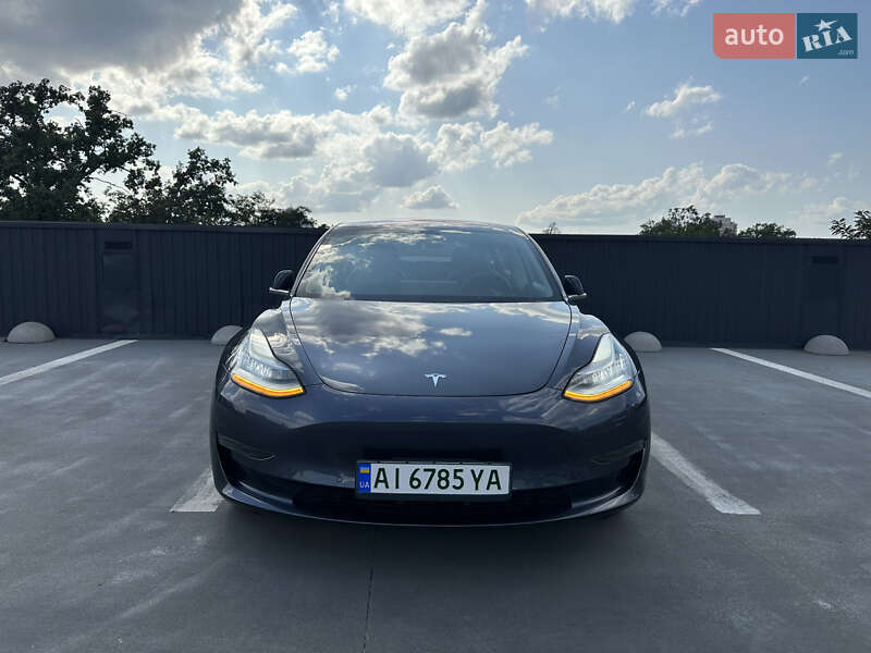 Tesla Model 3 2018