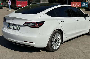 Седан Tesla Model 3 2021 в 