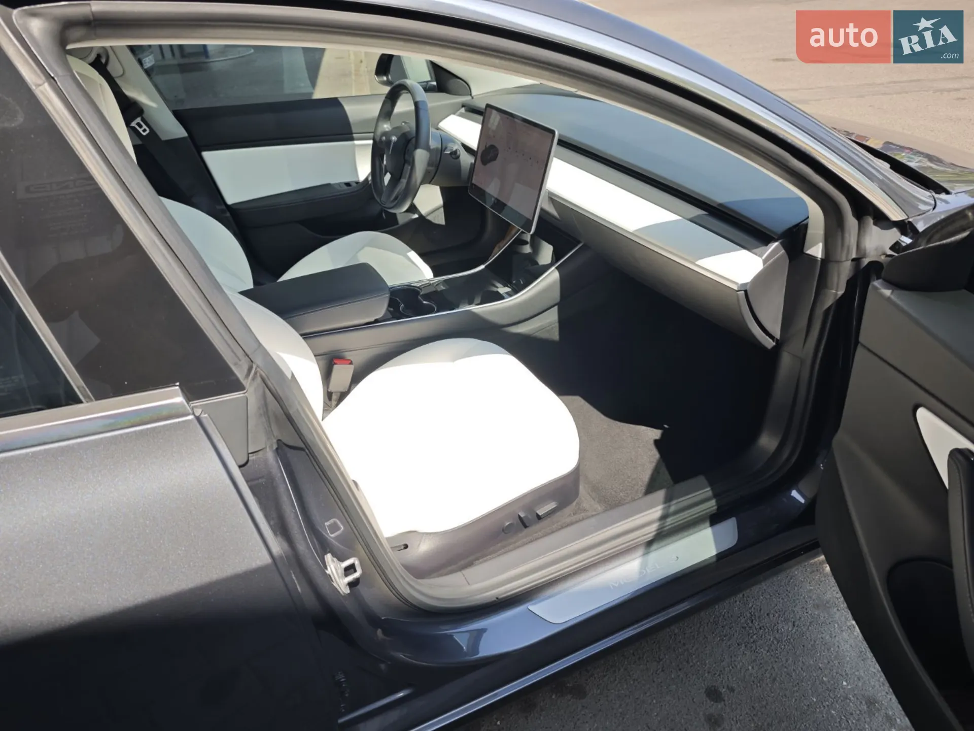 2018 Tesla Model 3 - мініатюра 12
