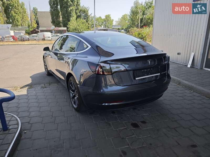 Седан Tesla Model 3 2018 в Миколаєві