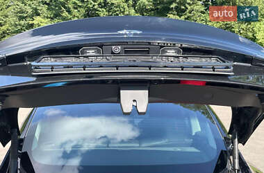 Седан Tesla Model 3 2020 в 