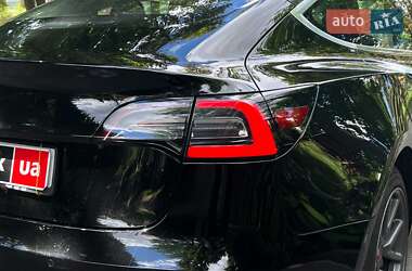 Седан Tesla Model 3 2018 в 