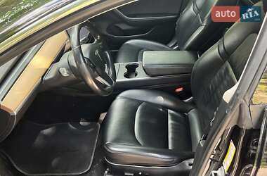 Седан Tesla Model 3 2018 в 