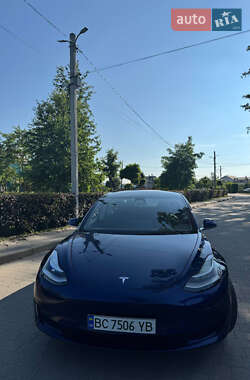 Седан Tesla Model 3 2019 в 
