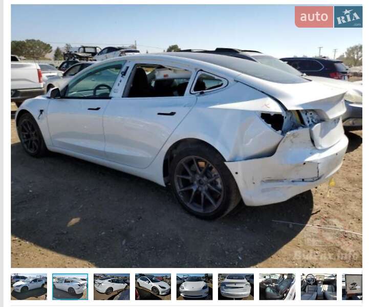 Седан Tesla Model 3 2022 в Тлумаче
