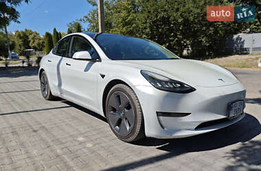 Седан Tesla Model 3 2021 в Верхньодніпровську
