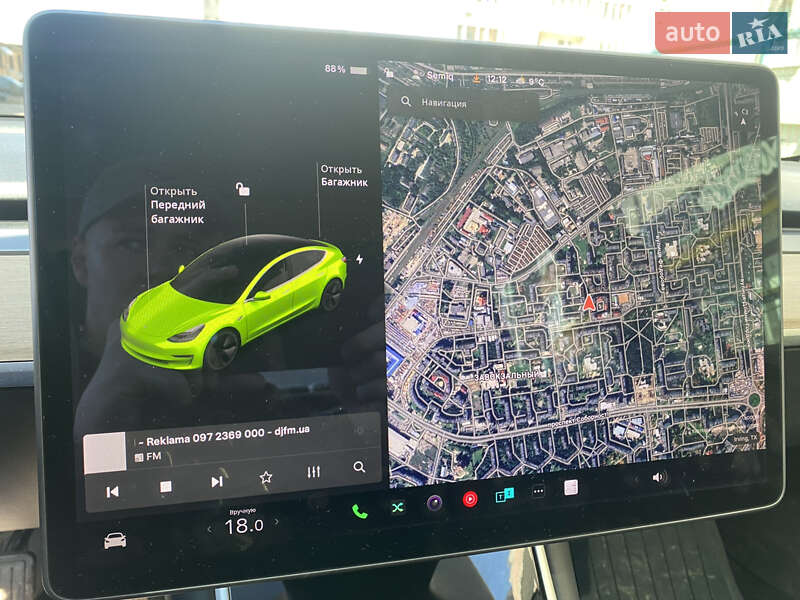 Седан Tesla Model 3 2018 в Луцке
