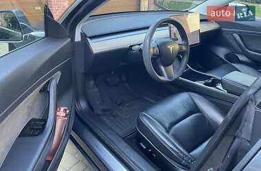 Седан Tesla Model 3 2019 в 