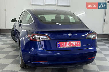 Седан Tesla Model 3 2019 в 