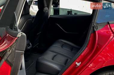 Седан Tesla Model 3 2018 в 
