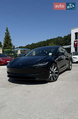 Седан Tesla Model 3 2024 в Виннице