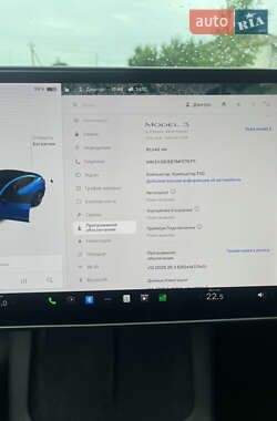 Седан Tesla Model 3 2021 в 
