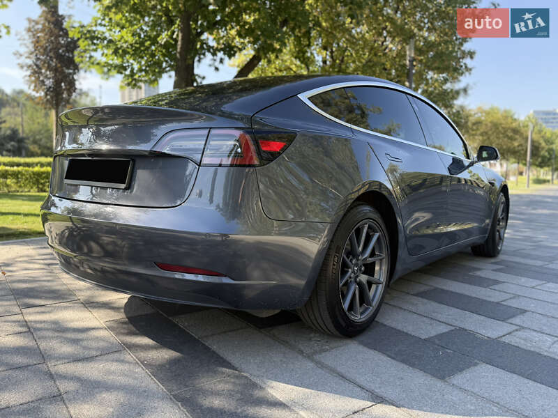 Седан Tesla Model 3 2019 в Днепре