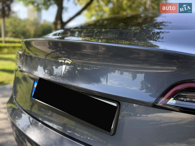 Седан Tesla Model 3 2019 в Днепре