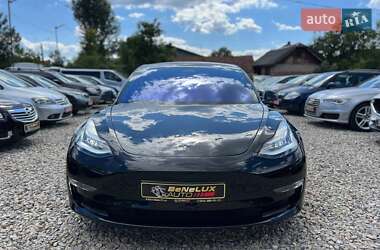 Седан Tesla Model 3 2018 в 