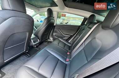 Седан Tesla Model 3 2018 в 